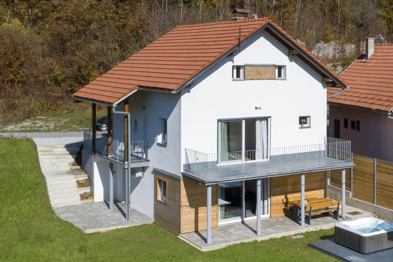Velebit Lodge Lovinac (Lika-Senj) Exterior foto